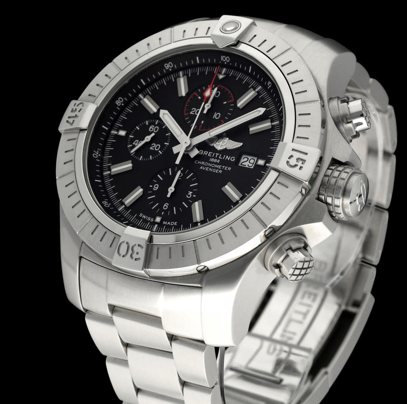 Breitling Super Avenger II A13375 - 2020 - Breitling horloge - Breitling kopen - Breitling heren horloge - Trophies Watches