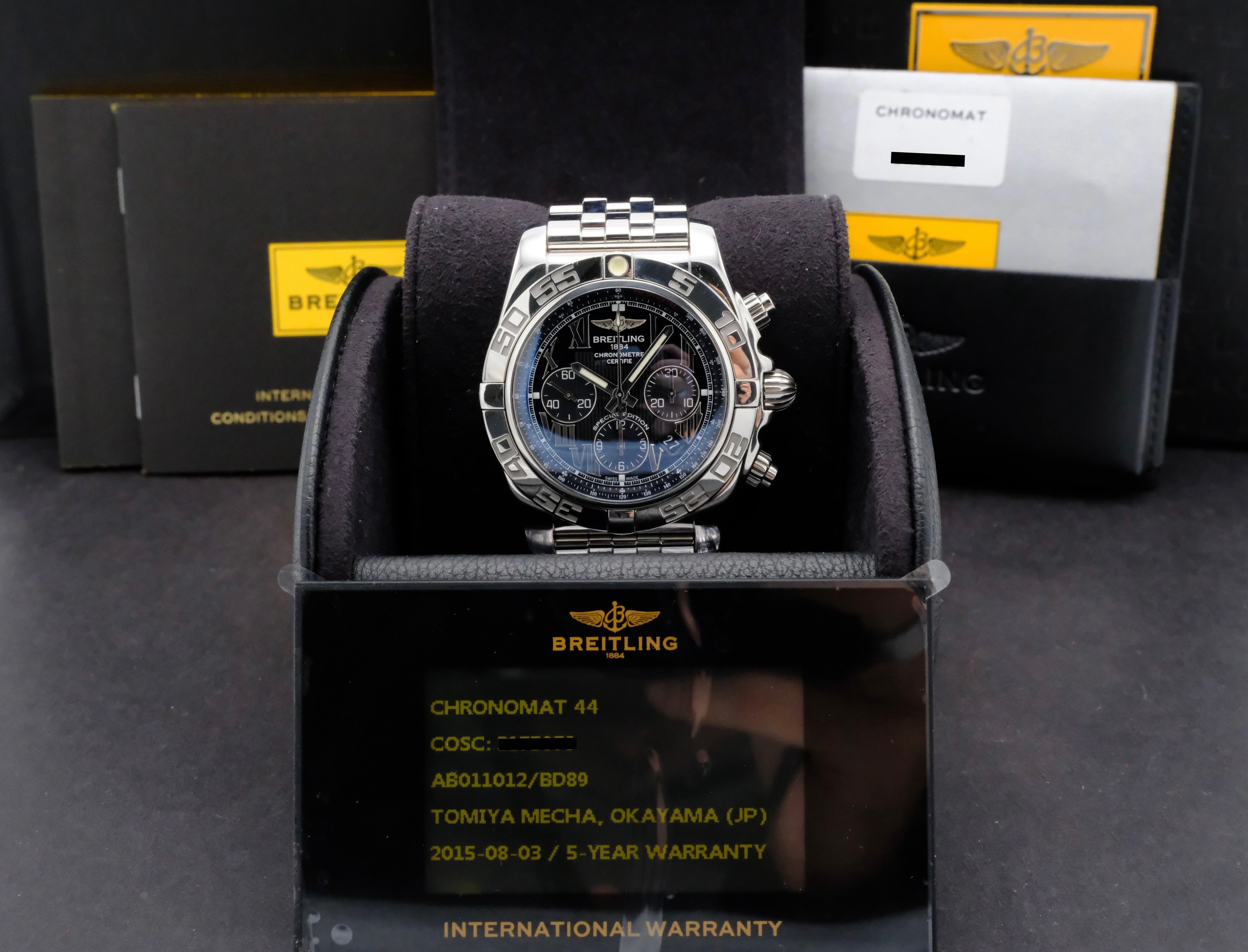 Breitling Chronomat AB0110 - 2015 - Breitling horloge - Breitling kopen - Breitling heren horloge - Trophies Watches